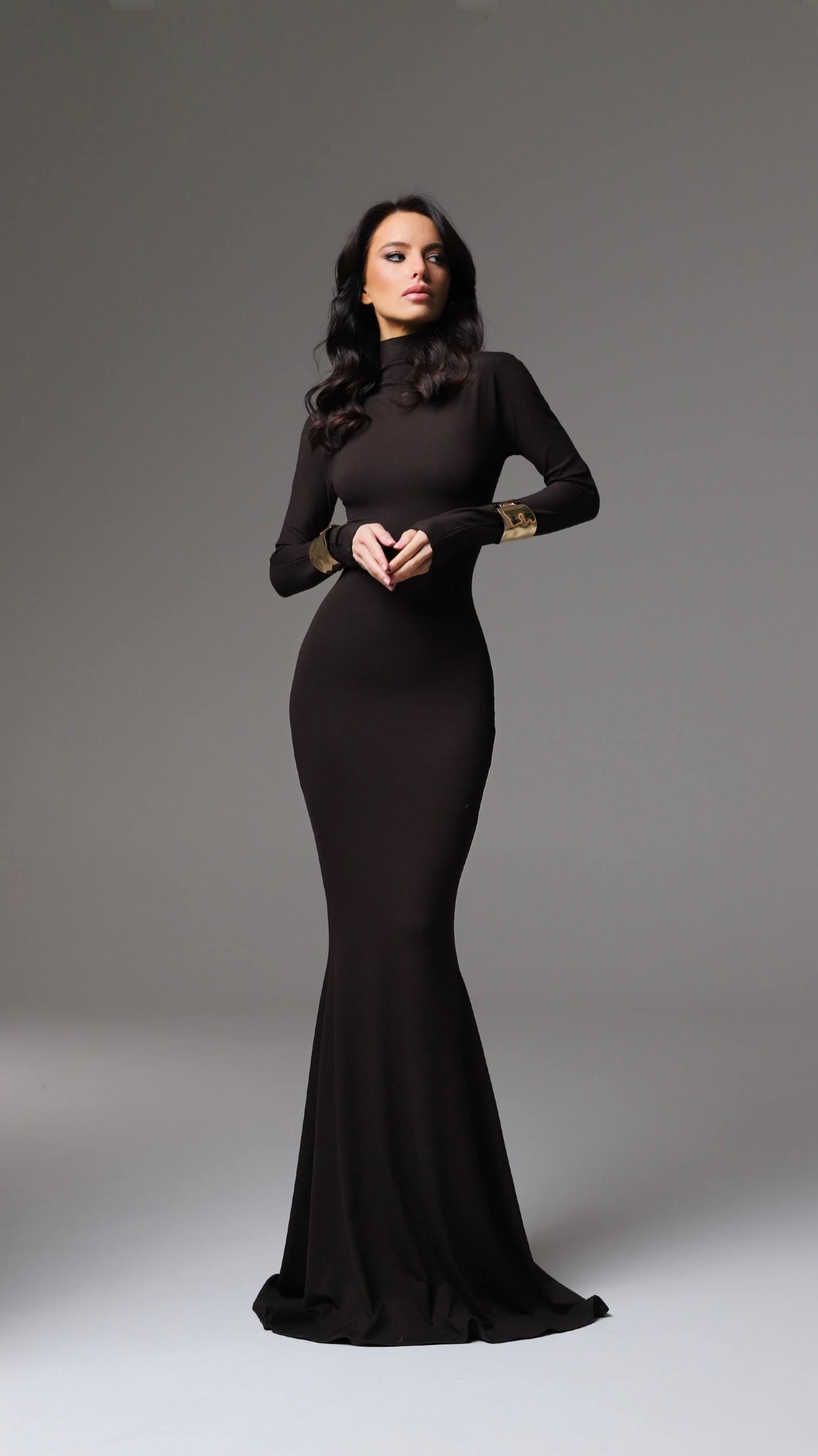 Cloud Wear XS NORA Klasyczna Dopasowana Sukienka Maxi z Długim Rękawem